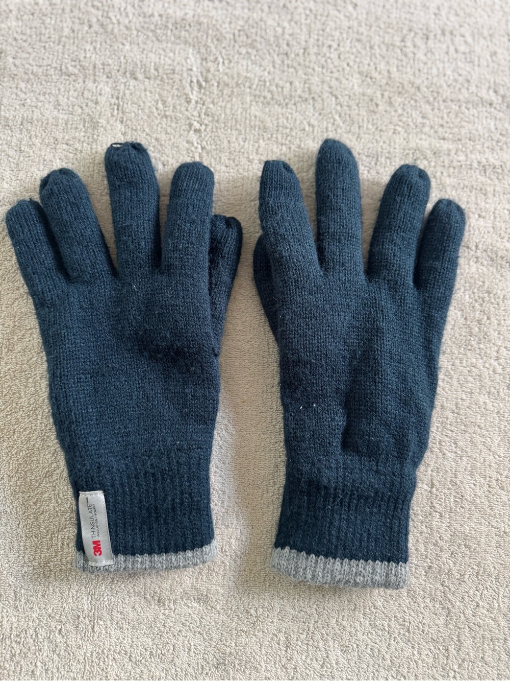 3M Navy Knit Touchscreen Gloves with Gray Cuffs
